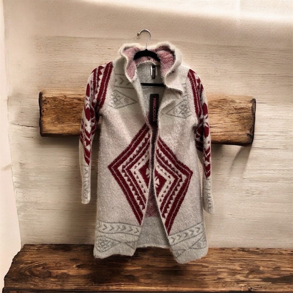 Pinklicious Cozy Red and white Women’s Sweater NWT size small - Picture 2 of 10